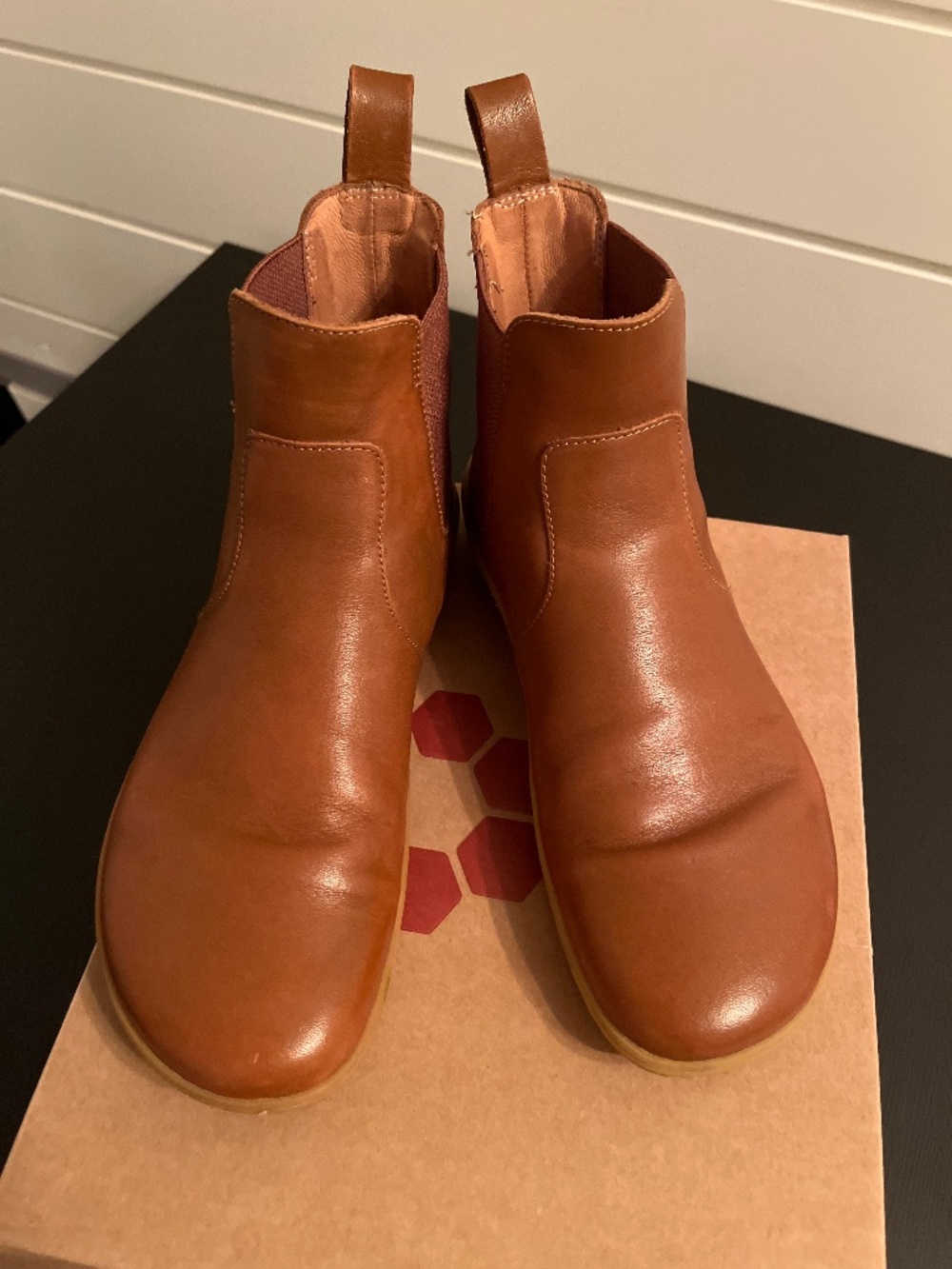 Vivo barefoot Geo Chelsea boot